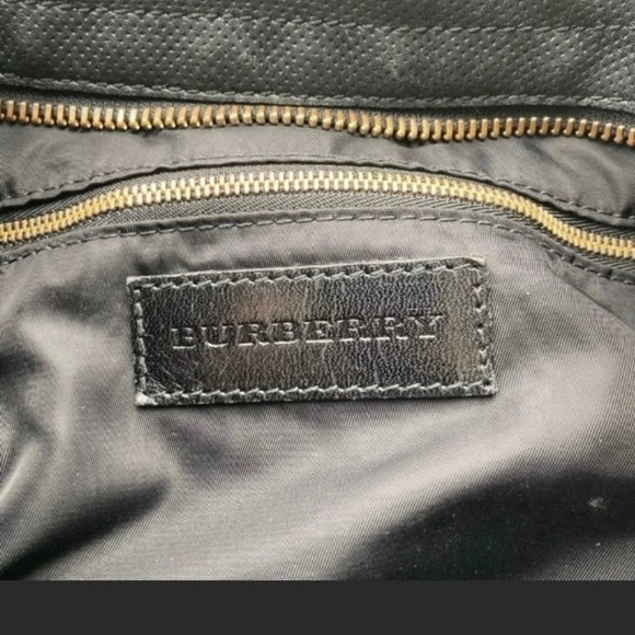 Burberry Purse 100% Authentic - Picture 3 of 6